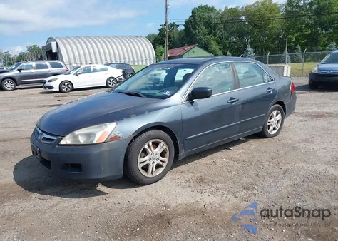 2006 Honda Accord 2.4 Ex z USA, uszkodzony, nr VIN 1HGCM568X6A049481